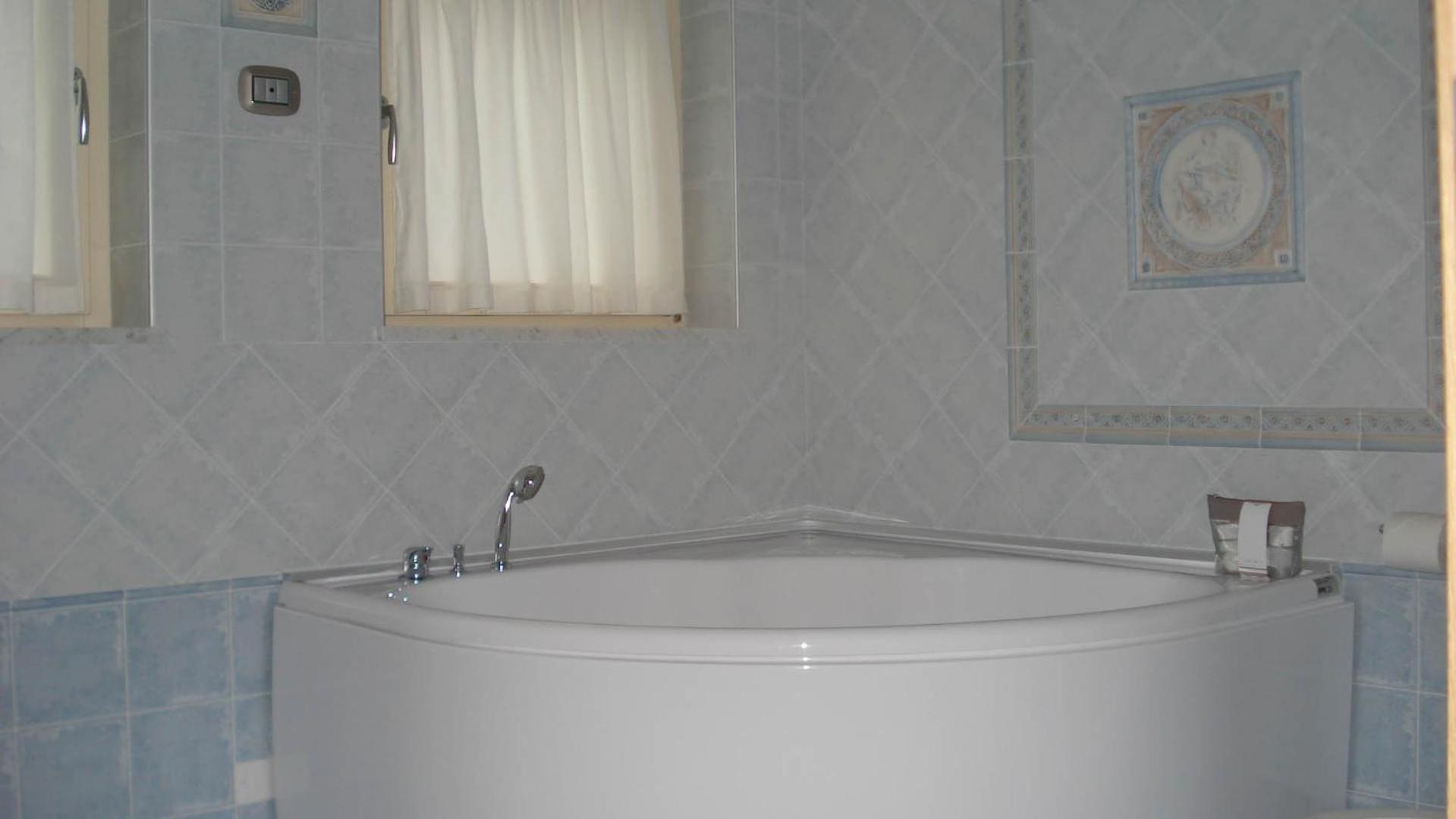Hotel Garni Vittoria Fiera Di Primiero Eksteriør bilde