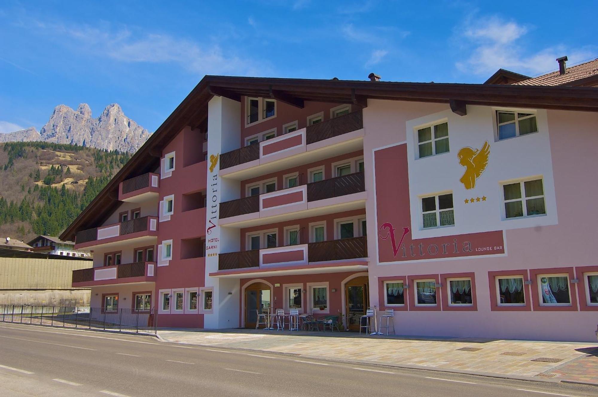Hotel Garni Vittoria Fiera Di Primiero Eksteriør bilde