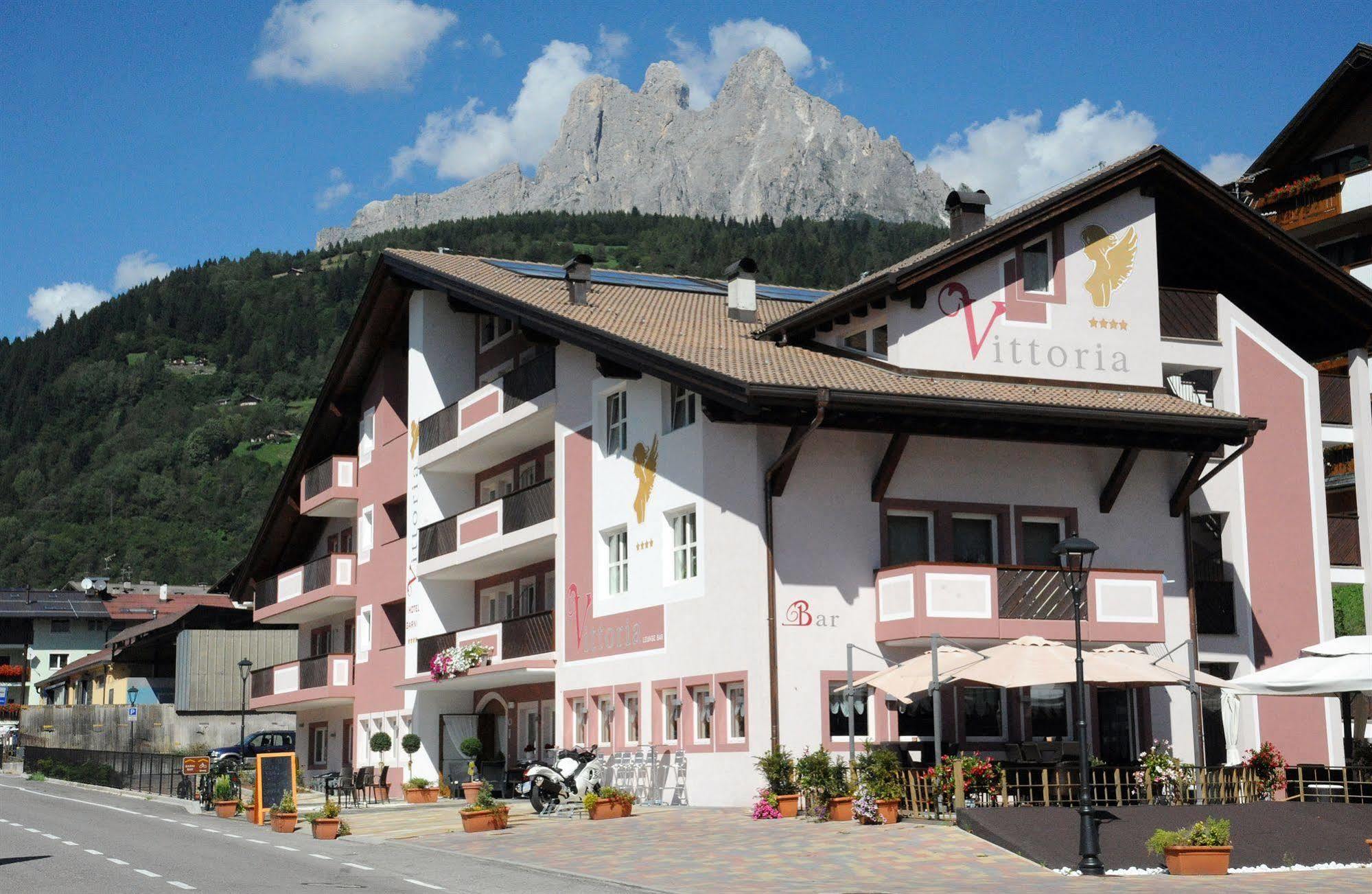 Hotel Garni Vittoria Fiera Di Primiero Eksteriør bilde